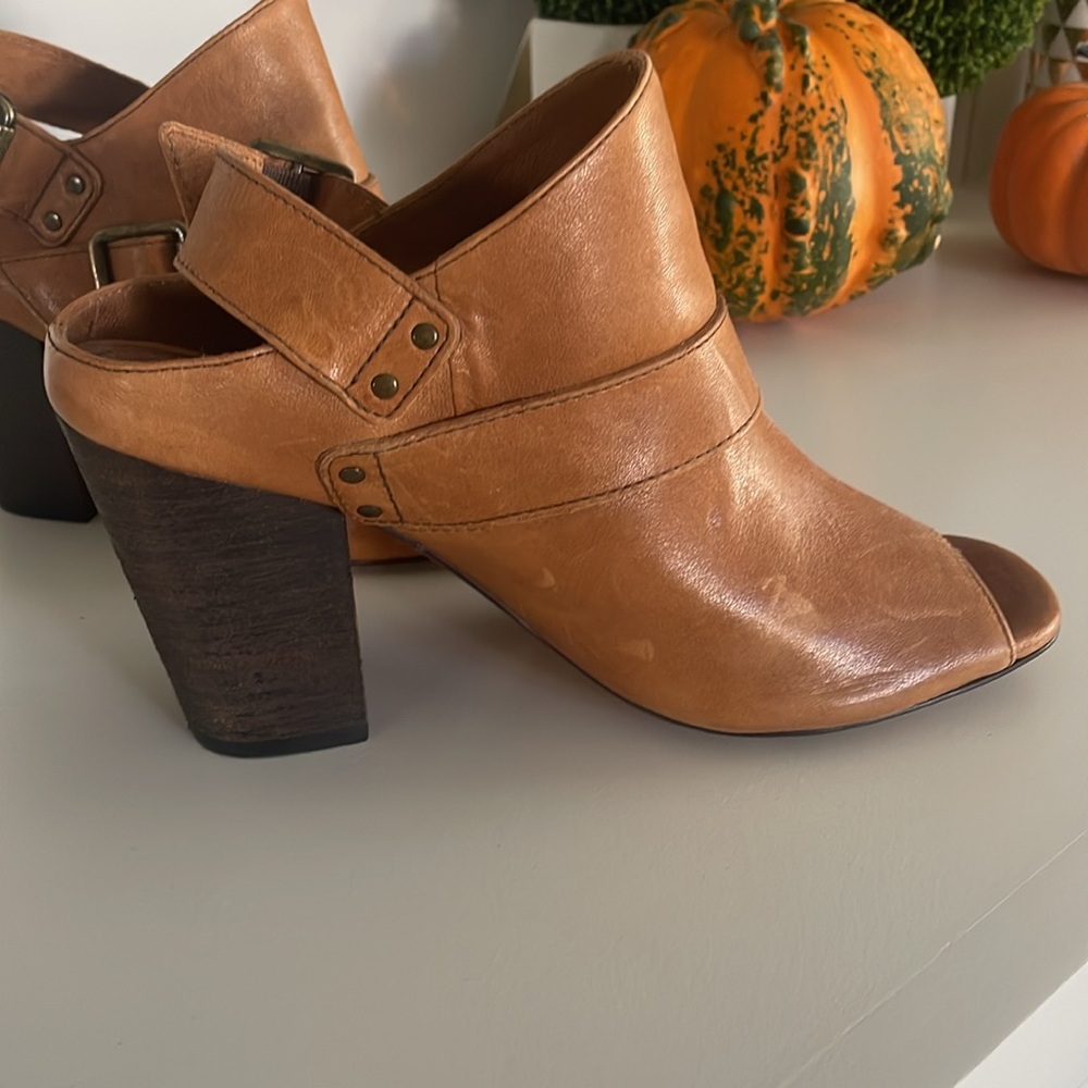 TRASK bison leather peep toe shoes - Picture 3 of 7